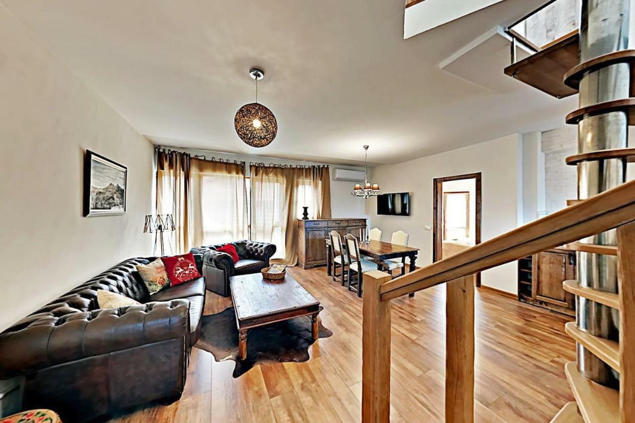 Charming Apartment In The Heart Of 반스코 외부 사진